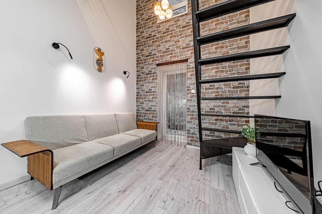Апартаменты Chic Loft Bp: Industrial Gem Будапешт Экстерьер фото