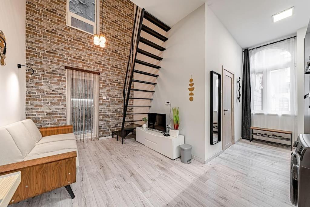 Апартаменты Chic Loft Bp: Industrial Gem Будапешт Экстерьер фото